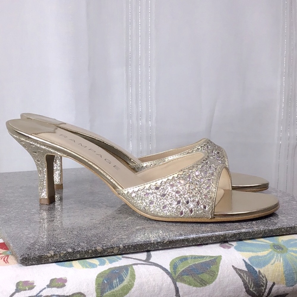 🪞Rampage ‘Desire’ Gold Silver Metallic Elegant Kitten Heel Mule Sandals Sz.9.5